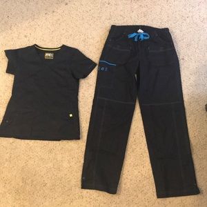 Wonderwink Black Women’s scrubs